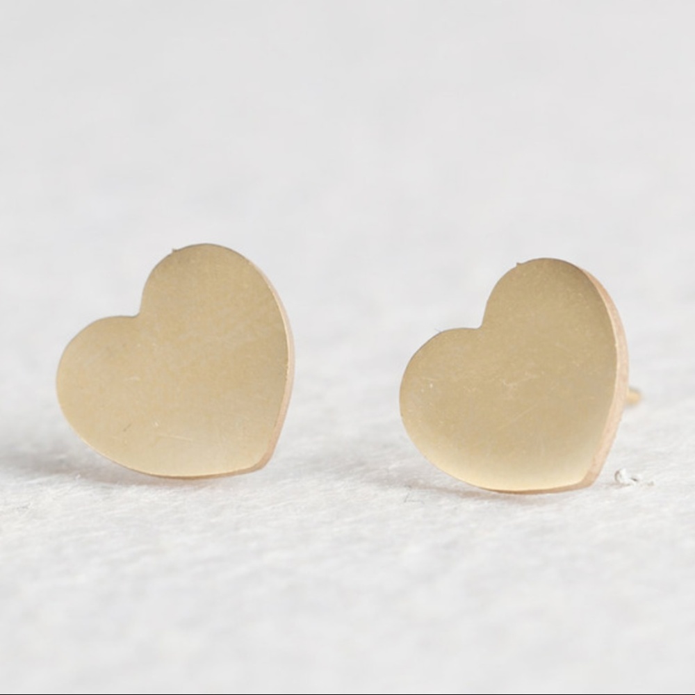 minimalist gold heart shape earrings